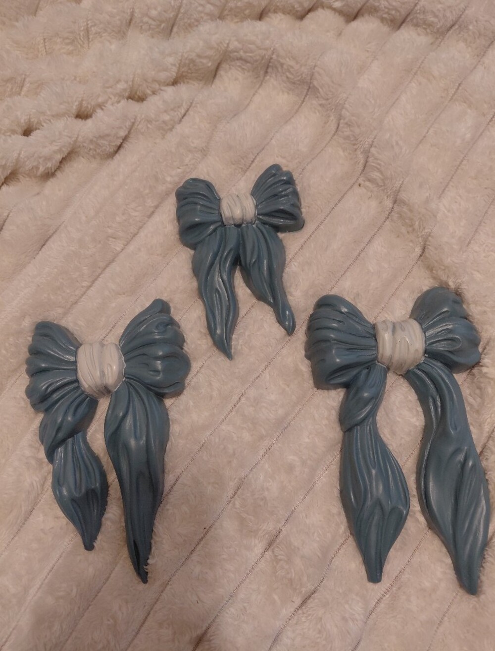 Vintage Homco Blue Bow Wall Hangings Set Of 3